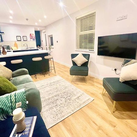 דירות סוואנסי Gorgeous Newly Renovated 2 Double Bed Flat מראה חיצוני תמונה