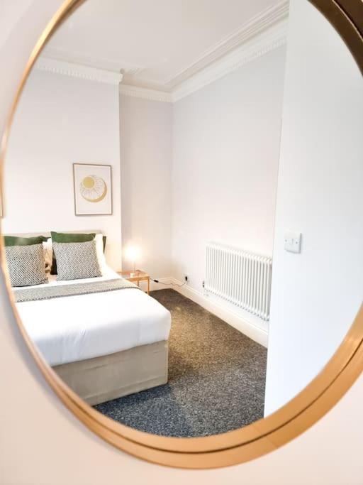 דירות סוואנסי Gorgeous Newly Renovated 2 Double Bed Flat מראה חיצוני תמונה