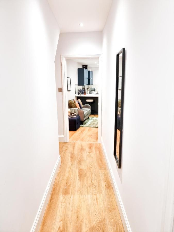דירות סוואנסי Gorgeous Newly Renovated 2 Double Bed Flat מראה חיצוני תמונה